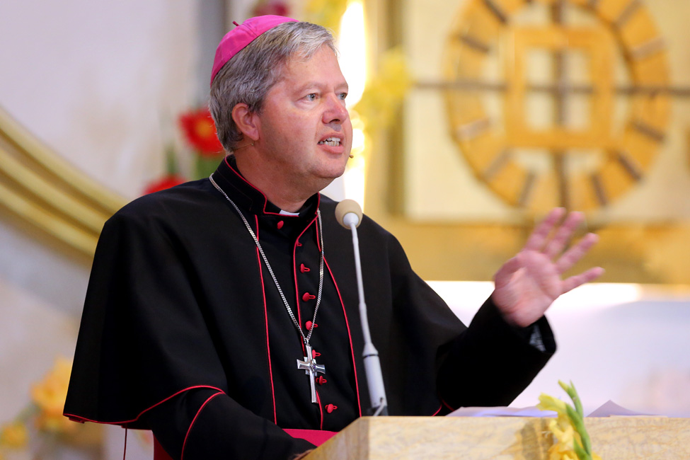 Mgr Robert Mutsaerts : le synode sur les jeunes ne sera guère crédible