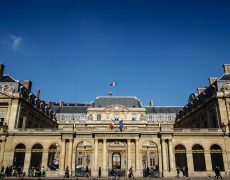 Pour le Conseil d’Etat, l’encadrement actuel de la PMA est conforme au principe d’égalité et ne pose pas de problème de discrimination