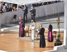 Le pape François compare l’avortement au recours à “un tueur à gages”