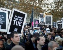 “L’homophobie tue”