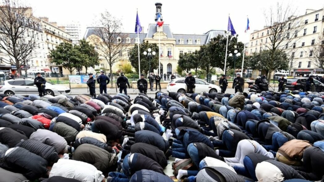 Si les politiciens souhaitaient aider à la naissance d’un islam de France modéré, ils devraient fermer les frontières