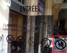 Interdit aux poussettes