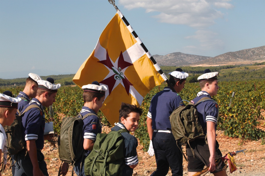 Sous le regard de Saint Michel,  le groupe Europa Scout de Perpignan fait sa rentrée