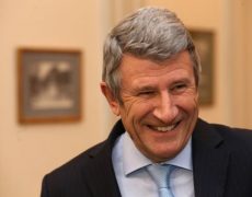 Philippe de Villiers : “Macron s’est “sarkoïzé” à vitesse grand V”