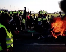 TV Libertés : Les gilets jaunes contre vents et marées