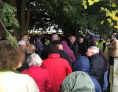 Manifestation contre l’installation d’éoliennes à côté d’un cimetière de la Grande Guerre