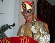 Monseigneur Léonard célèbrera la messe à Chartres le lundi de Pentecôte