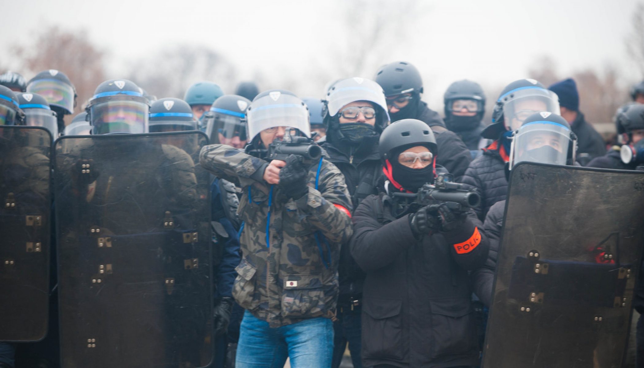 Gilets Jaunes 12 Personnes Ont Perdu Un œil 4 Ont Perdu