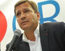Les réquisitions de gymnases au profit d’immigrés vont priver d’activités sportives des milliers d’élèves