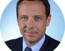 Un secrétaire d’Etat chargé de la protection de l’enfance… immigrée