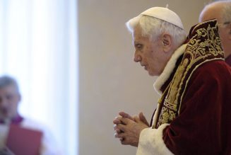 Abus sexuels : Benoît XVI répond à ses détracteurs