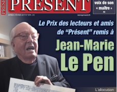 Le Prix des lecteurs et amis de “Présent” remis à Jean-Marie Le Pen