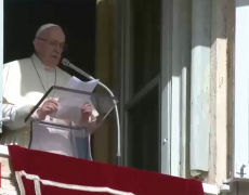 Le pape appelle à favoriser les naissances