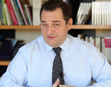 Le Gouvernement s’acharne contre la famille