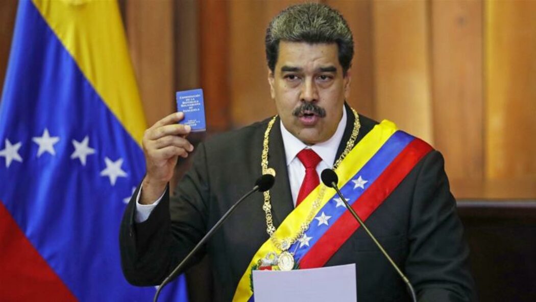 Viva Maduro ! Et pourquoi pas, tant qu’on y est, gloire à Castro et à Mao ?