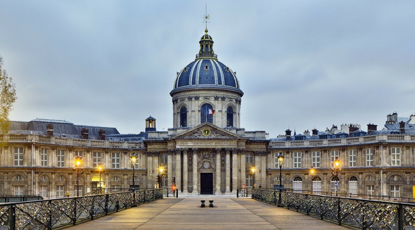 L Academie Francaise A Fait Le Choix De La Soumission Du Deshonneur Et De La Trahison De Ses Statuts Herites De Richelieu Le Salon Beige