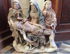 Redécouverte d’une Pieta cachée peut-être depuis la Révolution