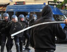 Les gauchistes entre détestation de la police et amour de la police politique