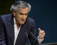 Bernard-Henri Lévy a discrètement été reconduit à la tête du conseil de surveillance d’Arte France