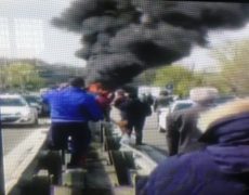 Un Sénégalais met le feu à un bus rempli d’enfants