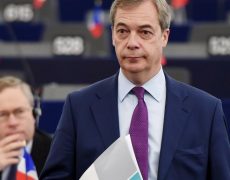Nigel Farage est de retour : “Ça suffit !  Nous voulons nous gouverner nous-mêmes !”