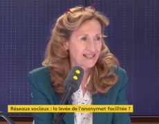 Levée de l’anonymat sur internet : y compris pour les conseillers de l’Elysée ?
