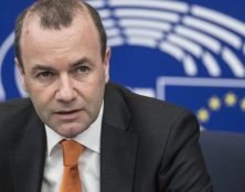 PPE : le Fidesz retire son soutien à Manfred Weber pour la présidence de la Commission européenne