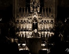 Les concerts néo-paganistes de Luc Arbogast dans les églises