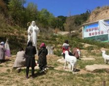 Chine: sit-in de catholiques pour empêcher la démolition de statues
