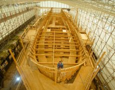 Refaire la charpente en bois de Notre-Dame : l’exemple de L’Hermione