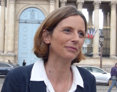 Comme un lapin pris dans les phares d’une voiture, les élus de droite sont paralysés par les projecteurs des médias