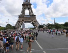 Arrivée du pèlerinage Chartres-Paris dans la capitale
