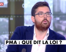 Et ça débat pour savoir si on peut priver un enfant de son père