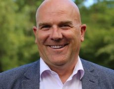 Lobbying financier de représentants d’une clinique privée financièrement intéressée à l’extension de la PMA
