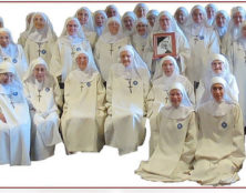 Petites Sœurs de Marie, Mère du Rédempteur vs le Dicastère pour la vie consacrée