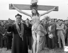 La stratégie de l’enfouissement n’est plus à la mode. La jeune génération lui préfère la logique de la proclamation
