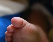 La baisse de la natalité en France pourrait atteindre un chiffre record en 2023