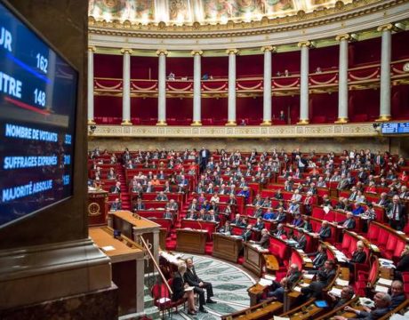 L’Assemblée nationale abroge une loi de Hollande