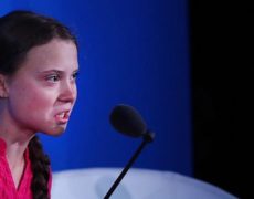 Les discours de Greta Thunberg sont riches en reproches, pauvres en solutions mais teintés d’écologisme radical, proches des discours d’extrême-gauche
