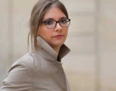 Aurore Bergé (LREM) s’engage à protéger les couples hétérosexuels voulant avoir des enfants “charnellement”