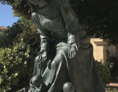 Notre Dame des Innocents gêne les avorteurs