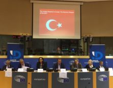 Pendant que la Turquie bombarde les Kurdes, l’UE n’interrompt pas les négociations d’adhésion