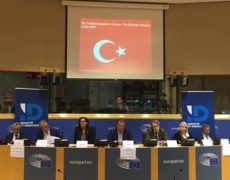 Pendant que la Turquie bombarde les Kurdes, l’UE n’interrompt pas les négociations d’adhésion