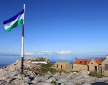 Un commando patagon à envahi l’île des Minquiers, à la veille du Brexit