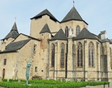 Attaque au bélier contre la cathédrale d’Oloron-Sainte-Marie
