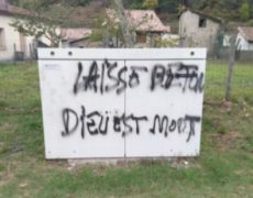 Mgr Balsa et Mgr Le Gall réagissent face aux violences antichrétiennes dans leurs diocèses