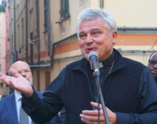 Un cardinal polonais ouvre son église à Rome pour l’adoration