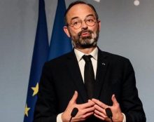 Le pouvoir macronien face à la crise sanitaire : on annonçait un chef de guerre, on a des épiciers bavards