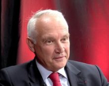 Les partis-pris idéologiques du gouvernement, incapable de sortir du déni permanent de réalité