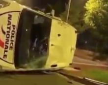 Les cités s’embrasent, les médias se taisent